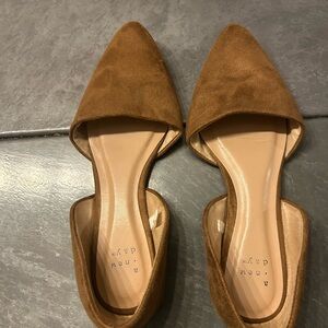 A New Day Women's Brown Pointed Flats